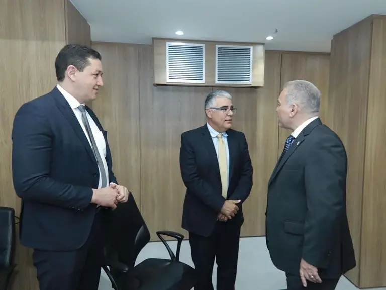 Glêdson Bezerra, Girão e Marcelo Queiroga em Brasília