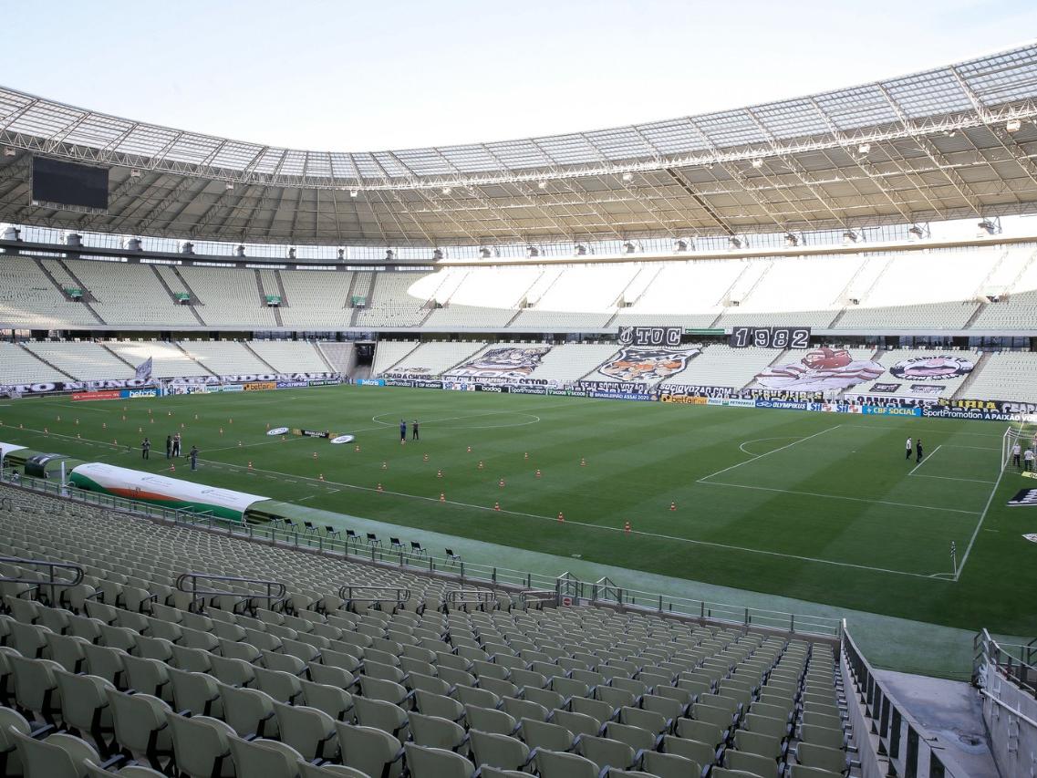 Com pausa nos jogos, Arena Castelão reforça manutenção do gramado -  Secretaria do Esporte