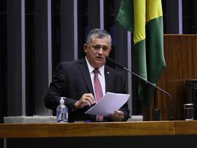 Deputado federal José Guimarães na Câmara dos Deputados
