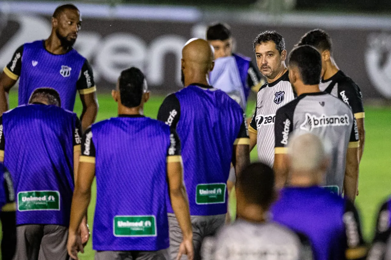 Marquinhos Santos elogiou o elenco do Ceará