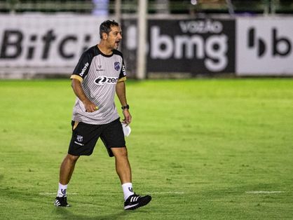 Marquinhos Santos em treino do Ceará