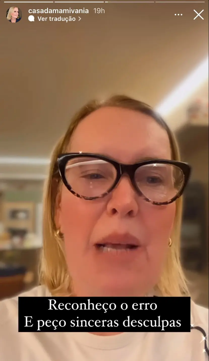 Print de um story de Vania Heringer pedindo desculpas no Instagram.