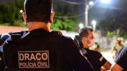 Policiais da Delegacia de Repressão às Ações Criminosas Organizadas (Draco)