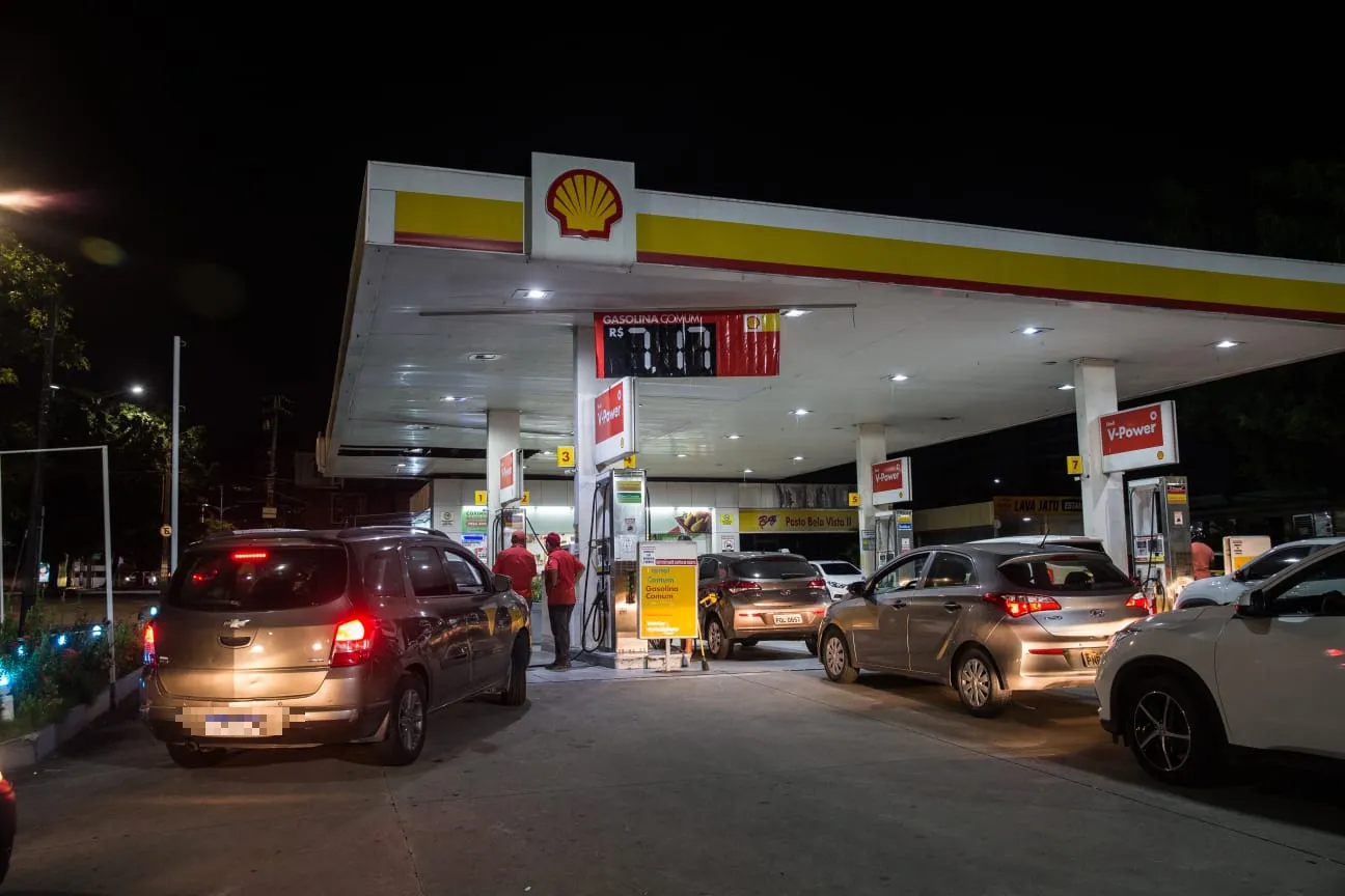 Consumidores tentavam amenizar o impacto dos aumentos antes de o reajuste começar a vigorar