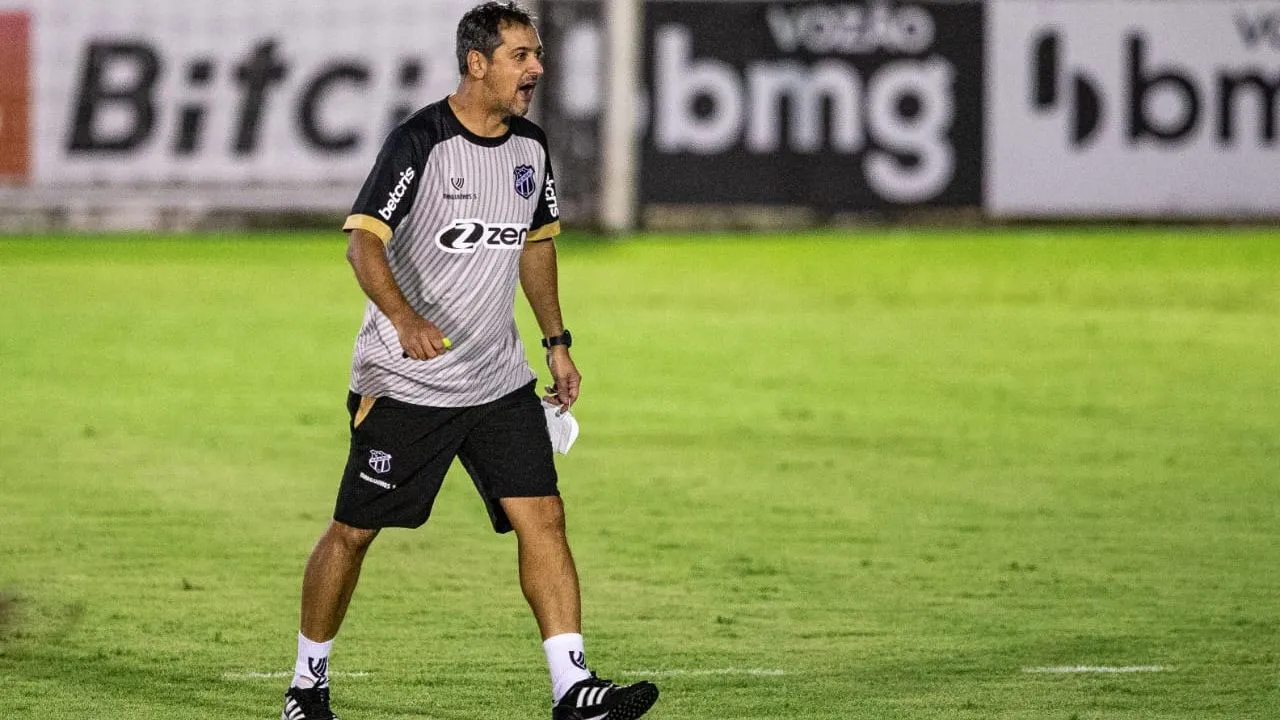 Marquinhos Santos fala dos desfalques do time e elogia trabalho deixado por Dorival.