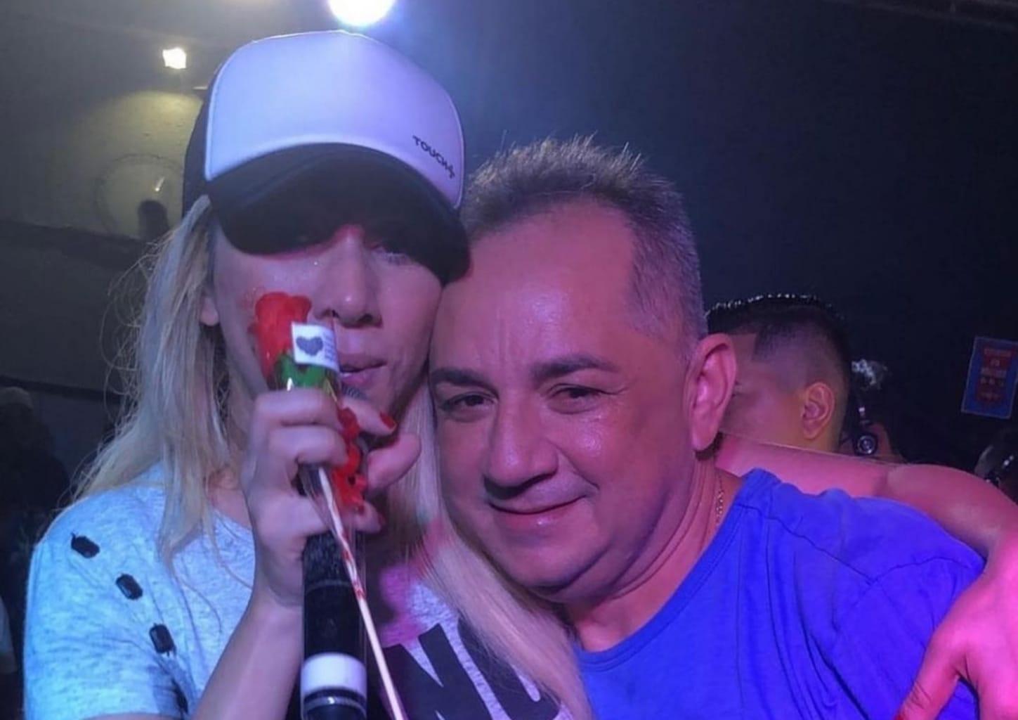 Taty Girl postou fotos com Rogério Bill