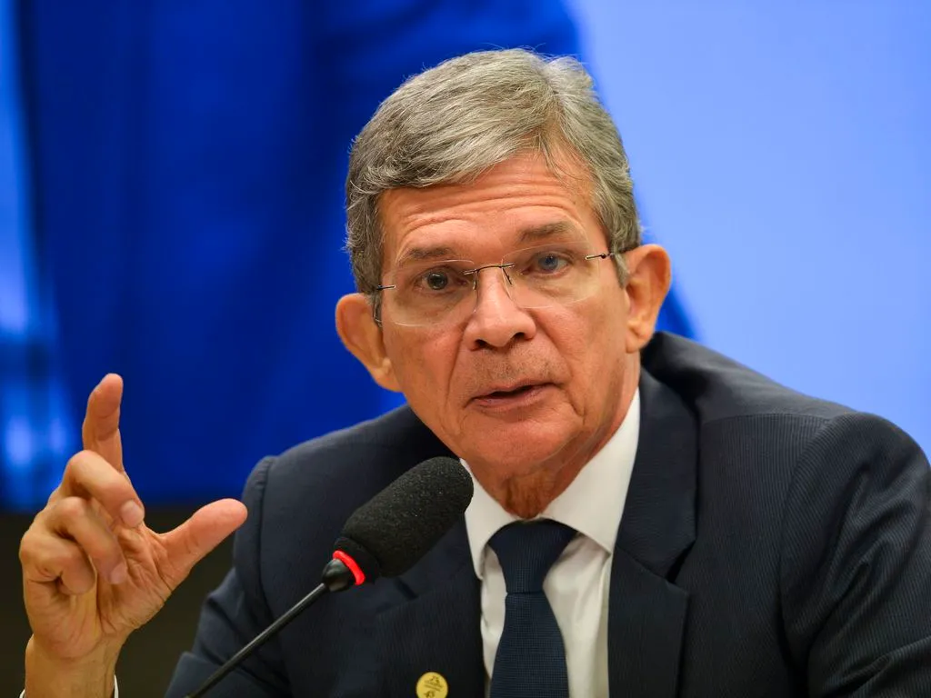 O general Joaquim Silva e Luna ficou na presidência da Petrobras por menos de um ano