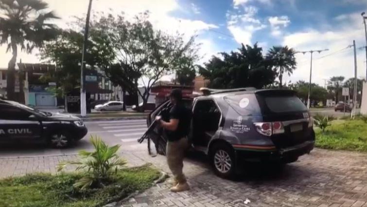Polícia Civil cumpre mandado de prisão em Maracanaú.