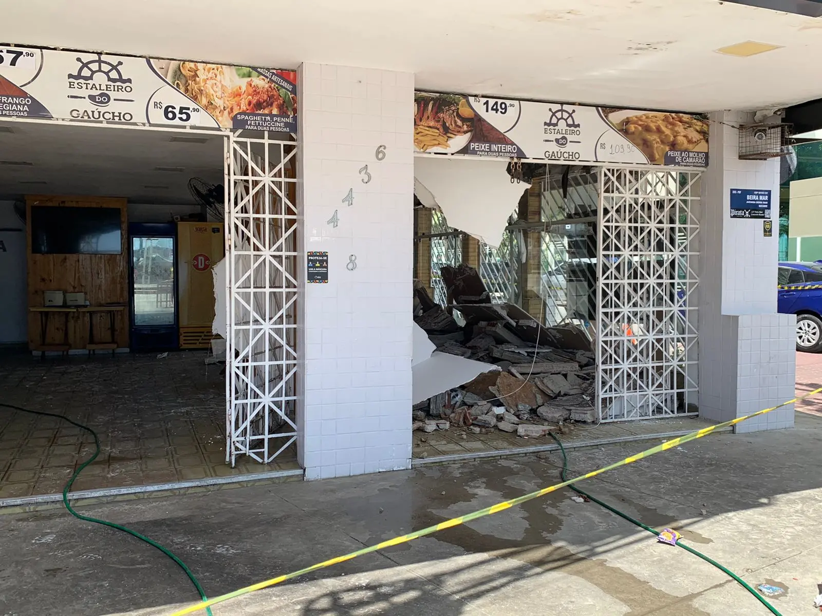 Funcionários ficaram feridos com desabamento