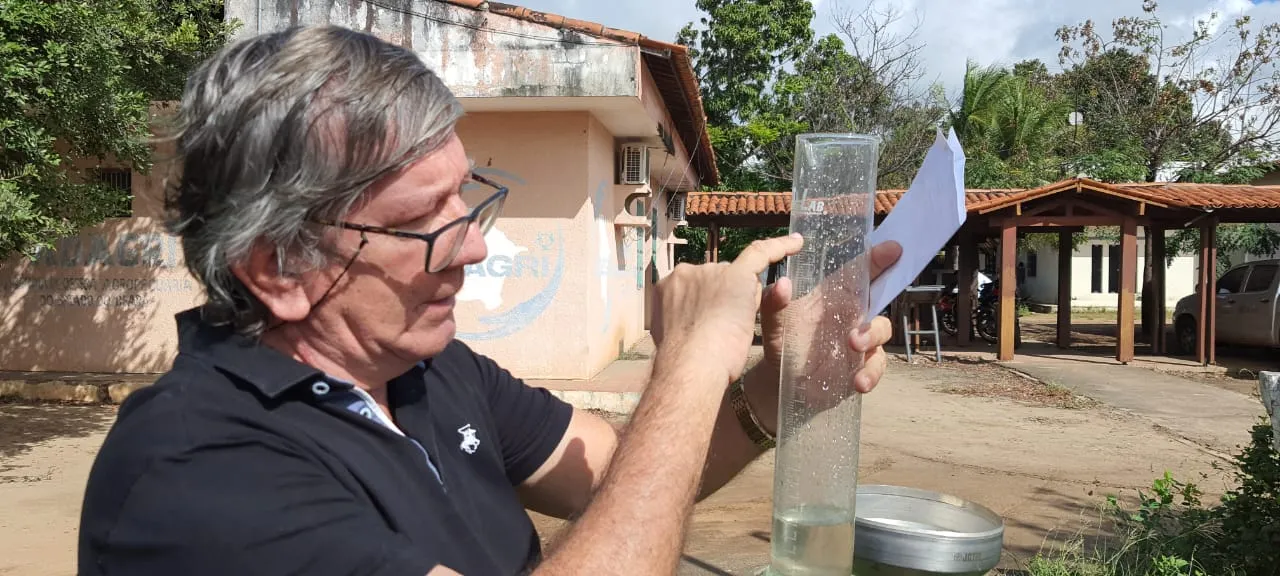 Em Iguatu, um dos pluviômetros está instalado na Ematerce. O outro fica na zona rural