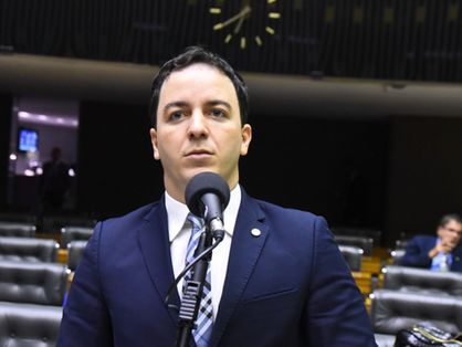 Célio Studart é deputado federal pelo PSD-CE e presidente da Frente Parlamentar Mista em Defesa da Enfermagem