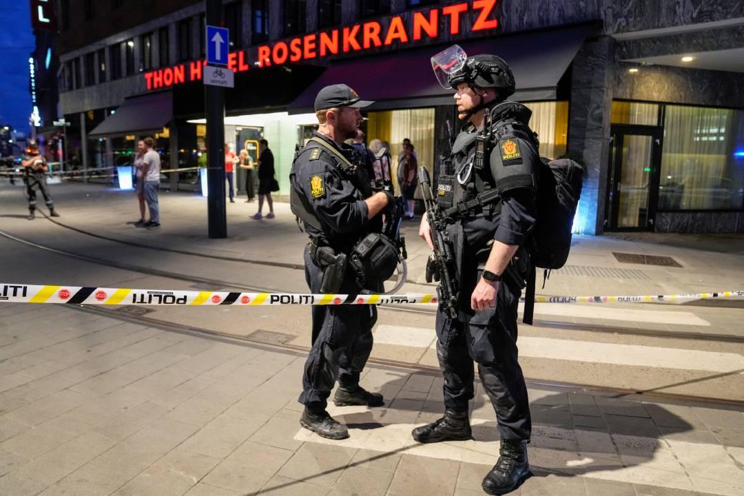 Tiroteio em bar gay de Oslo, na Noruega, deixa dois mortos - Mundo - Di&aacute;rio  do Nordeste