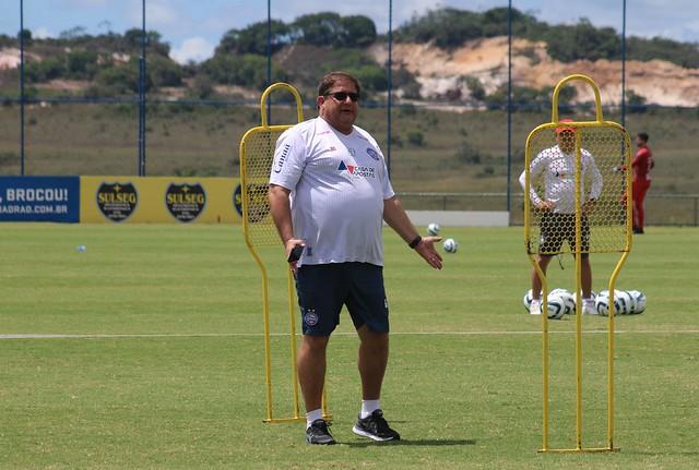 Ficamos chateados e muito, desabafa Guto Ferreira após Goiás