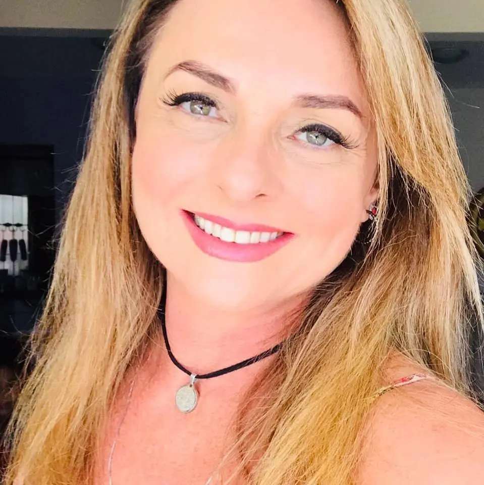 sandra chaves sorrindo