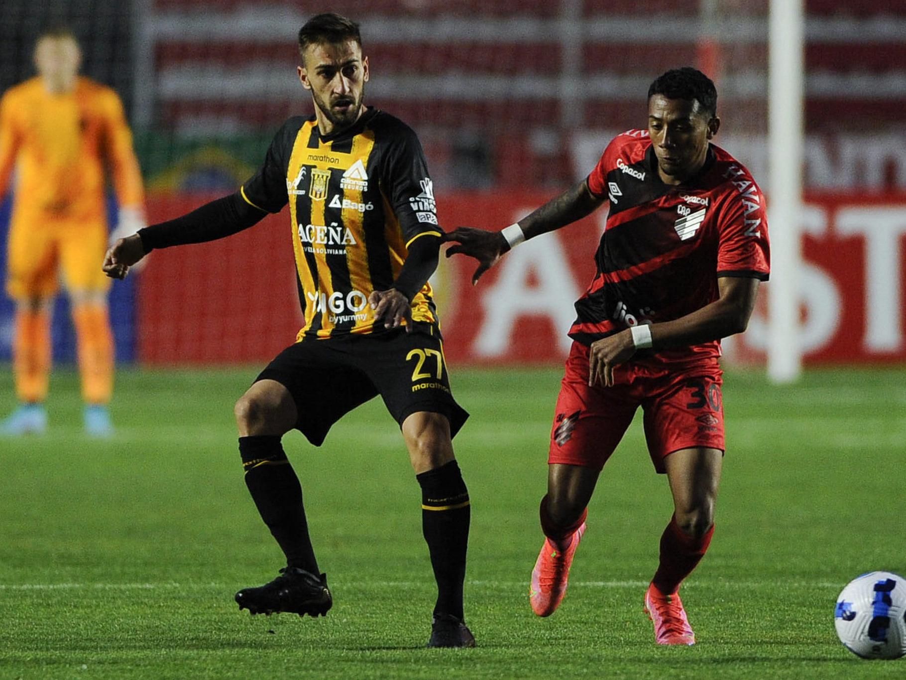 The Strongest vence bem o Plaza Colonia e avança na Copa