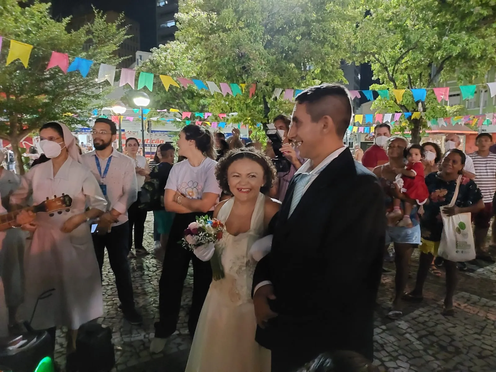 Casamento na Praça do Ferreira, em Fortaleza