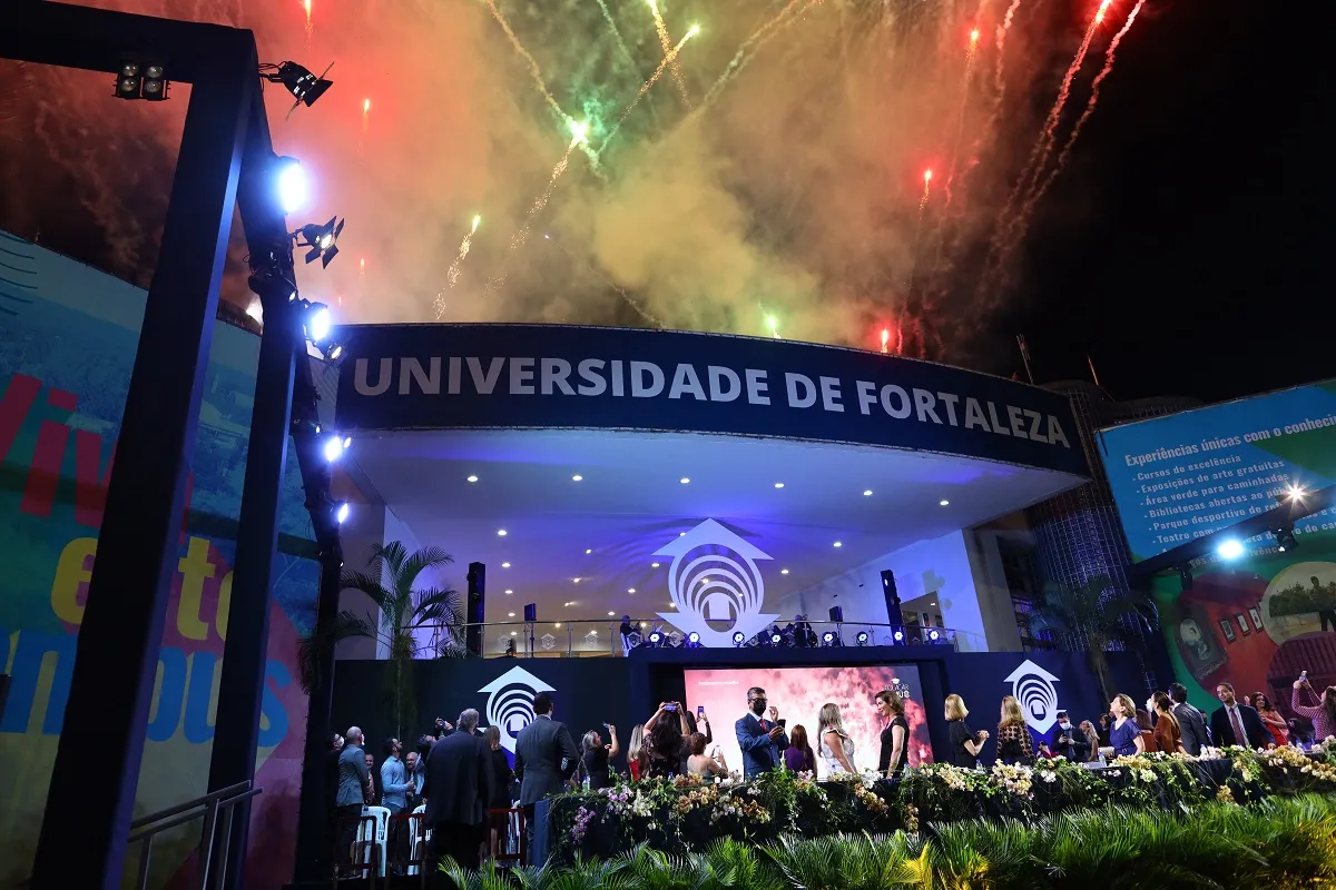 Última cerimônia presencial desse tipo na Universidade de Fortaleza havia sido realizada em janeiro de 2020.