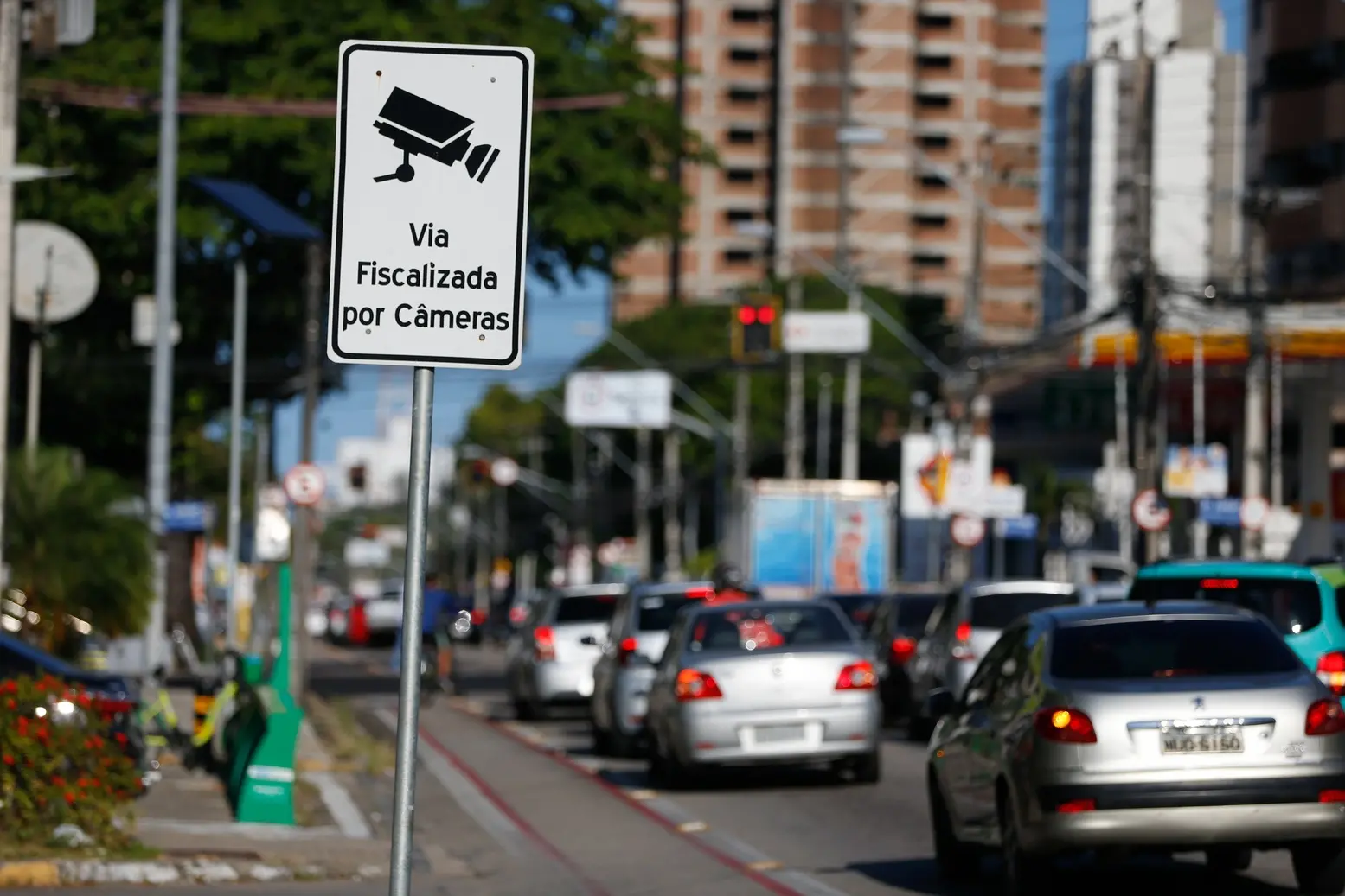 Via fiscalizada por câmeras em Fortaleza