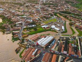 cidade alagoana inundada