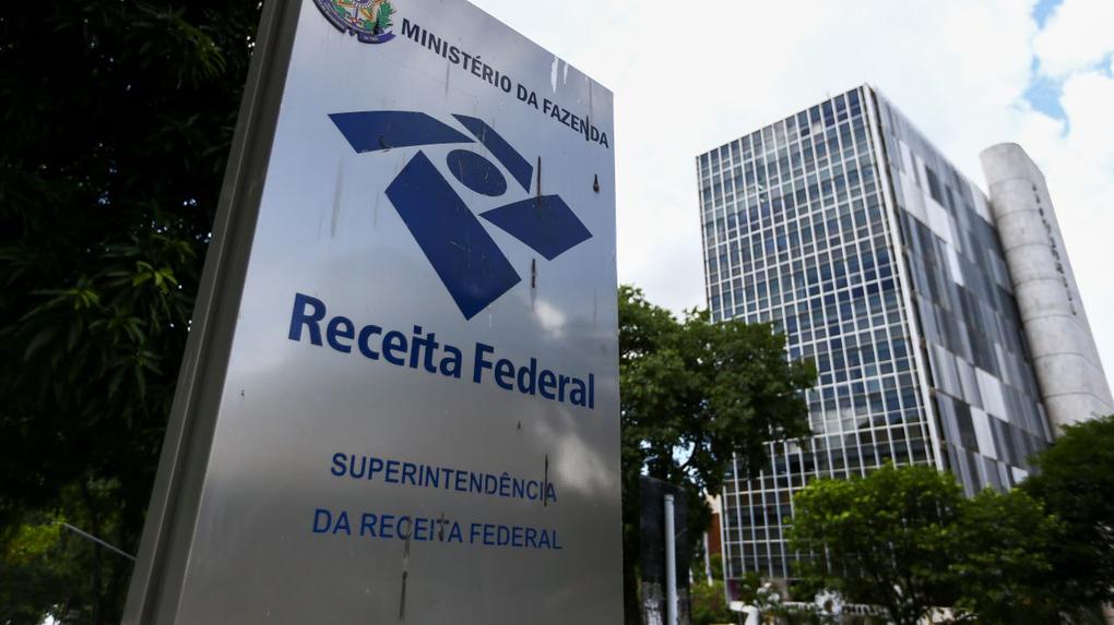 fachada da receita federal em brasília