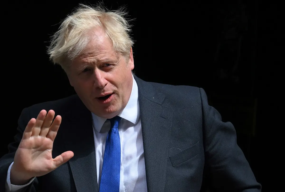 Boris Johnson pede renúncia do cargo