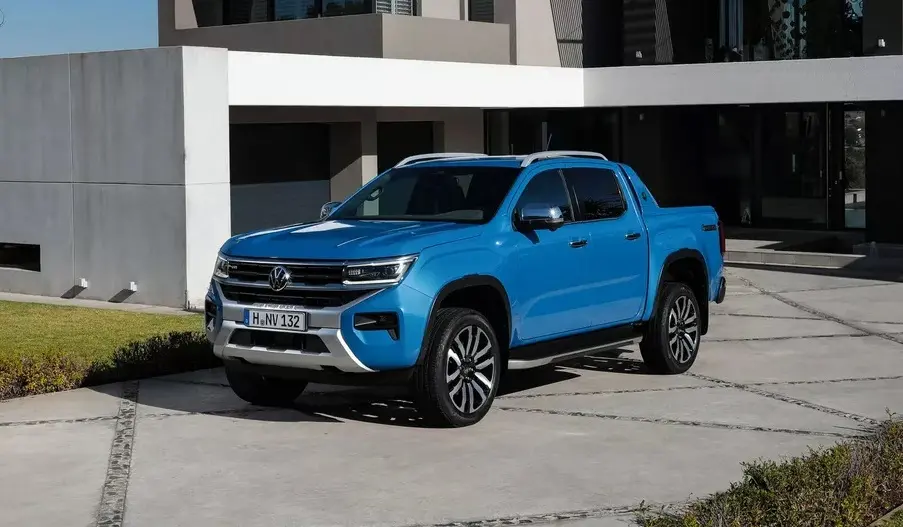 Nova Amarok na cor azul.
