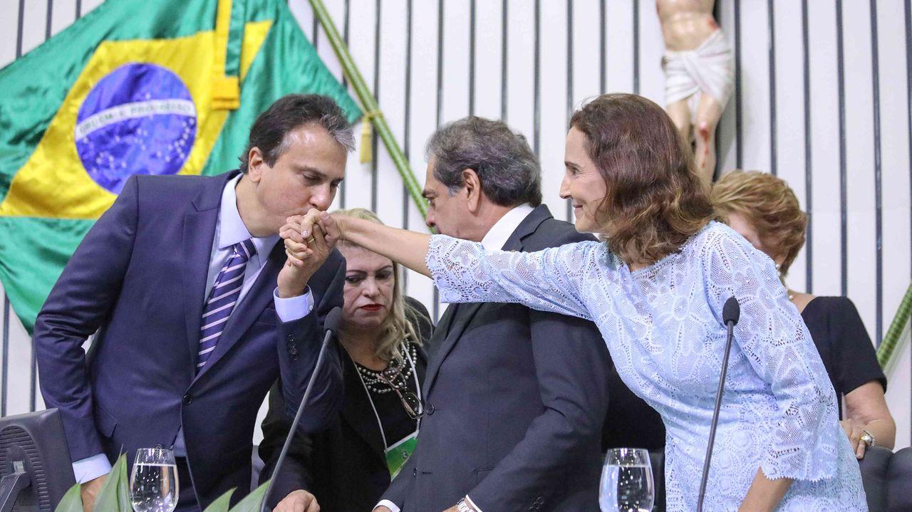 Posse do governador Camilo Santana e da vice-governadora Izolda Cela em 2019