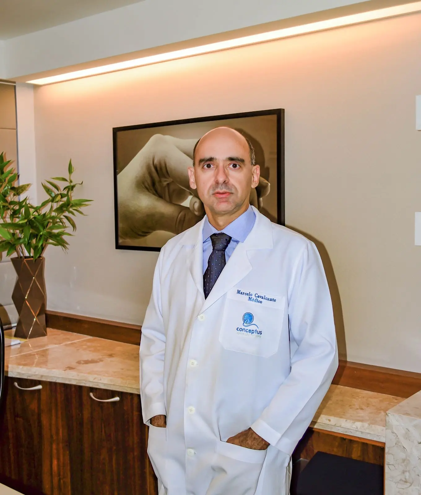 Marcelo Cavalcante é médico especialista em reprodução humana
