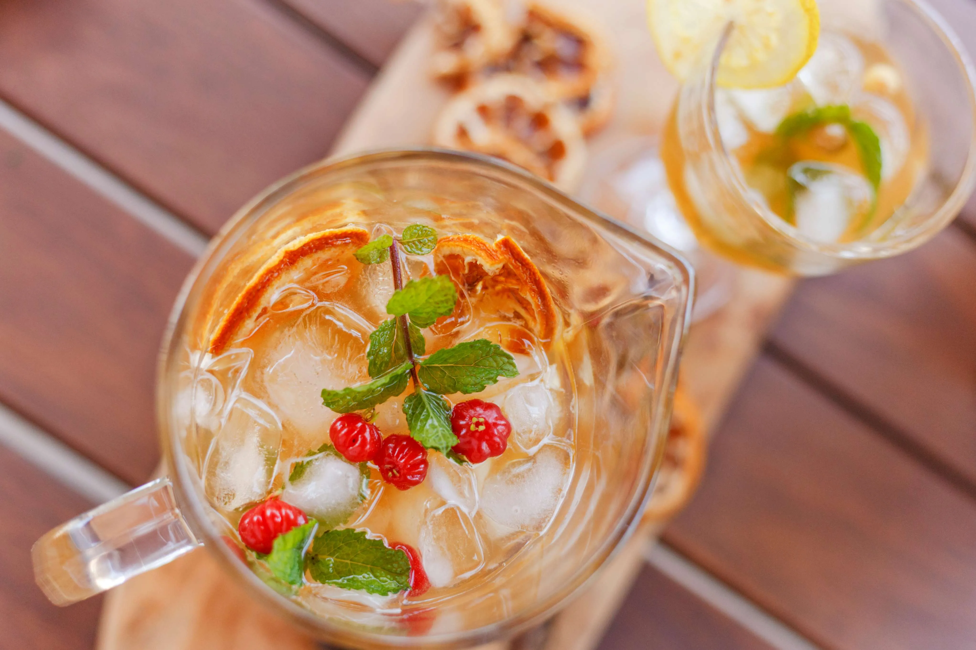 É possível acrescentar laranja ou frutas vermelhas no suco
