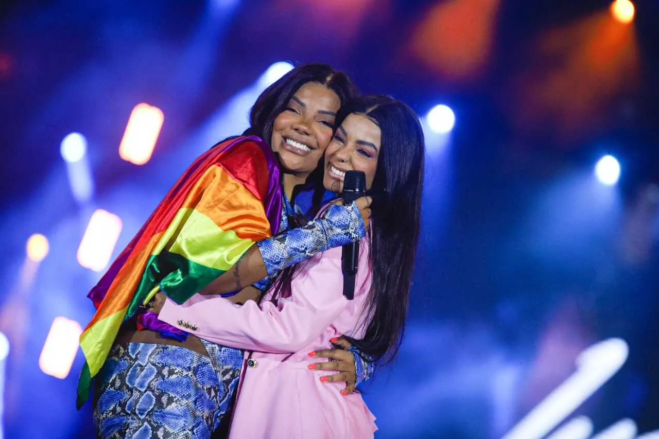 Ludmilla contou com presença de Brunna no palco do evento