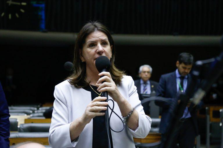 deputada Carmen Zanotto (Cidadania-SC),