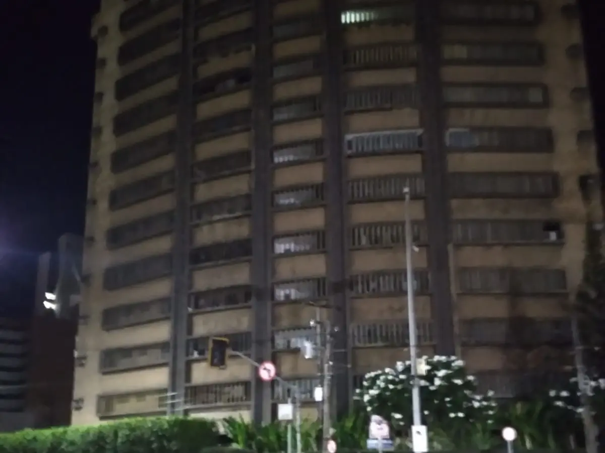 Imagem da notícia Falha em abastecimento de energia causa apagão em bairros de Fortaleza neste sábado (16)