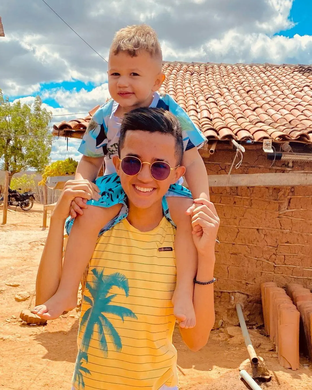 Paulo Henrique e o irmão