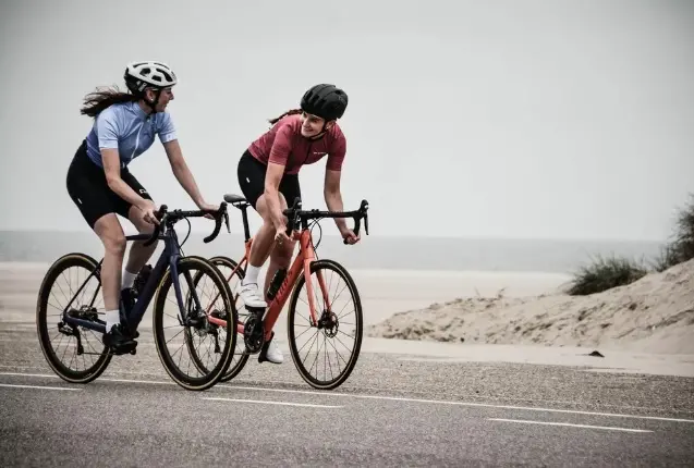 Modalidade pode ser praticada em diversos tipos de terreno