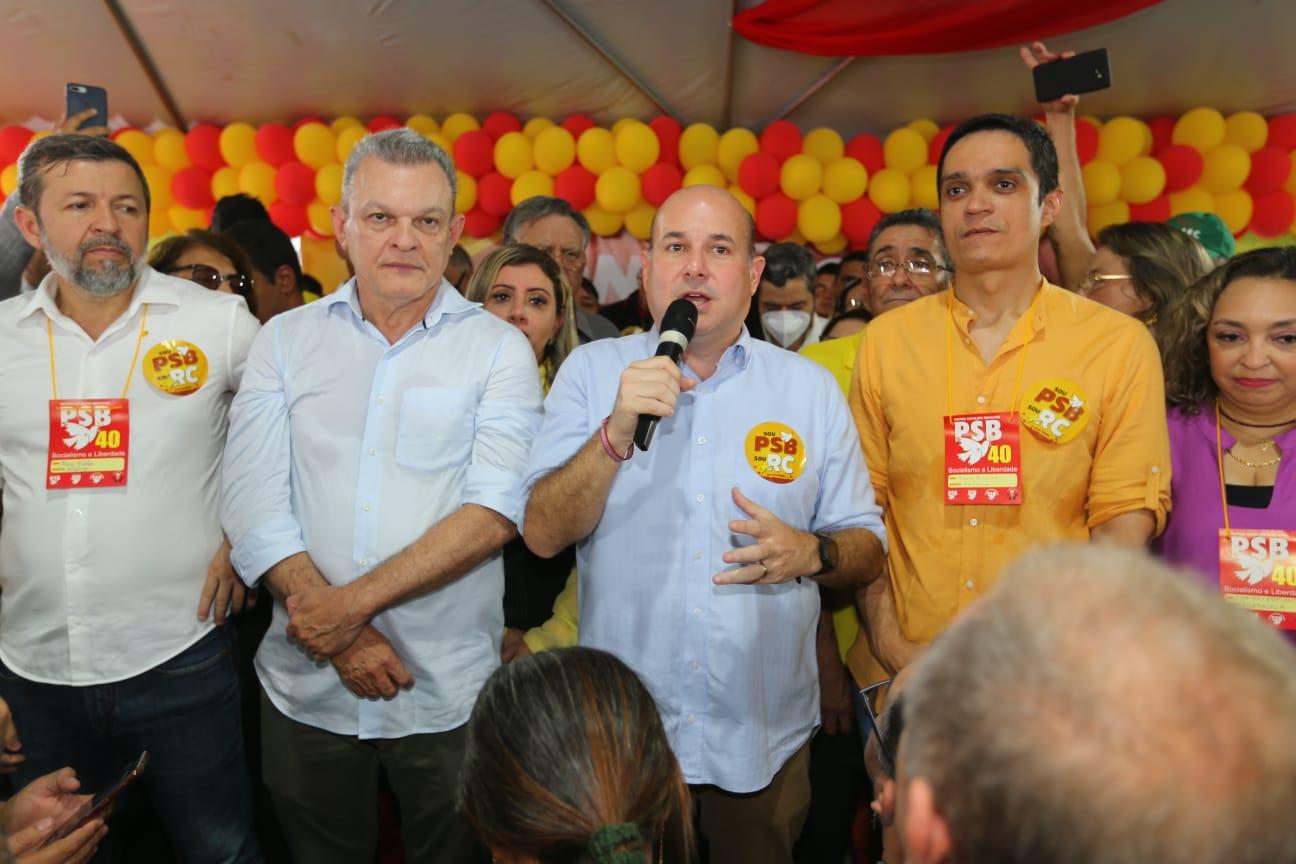 Roberto Cláudio ao lado de Sarto, Denis Bezerra e Élcio Batista na convenção do PSB