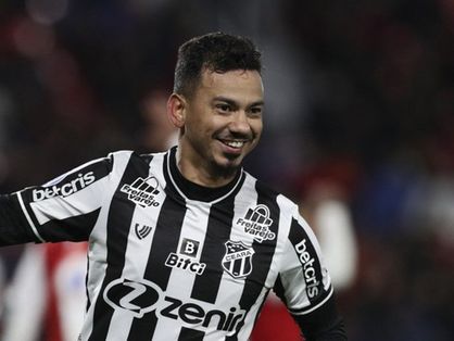 Lindoso comemora gol pelo Ceará