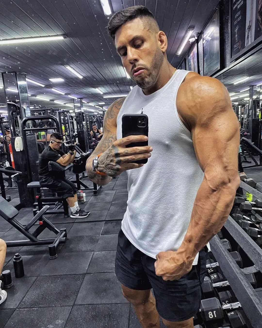 Personal trainer é morto a tiros na Praia do Futuro