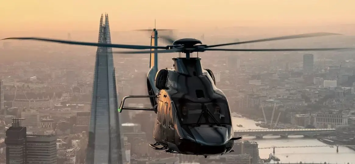 helicóptero trazido pelo beluga