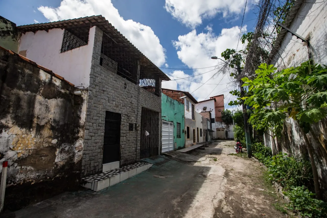 Vila Azul foi descaracterizada com o passar dos anos perdendo a padronização