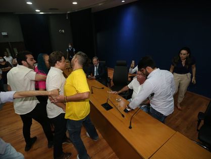 Bate-boca dominou a convenção do PSDB e do Cidadania