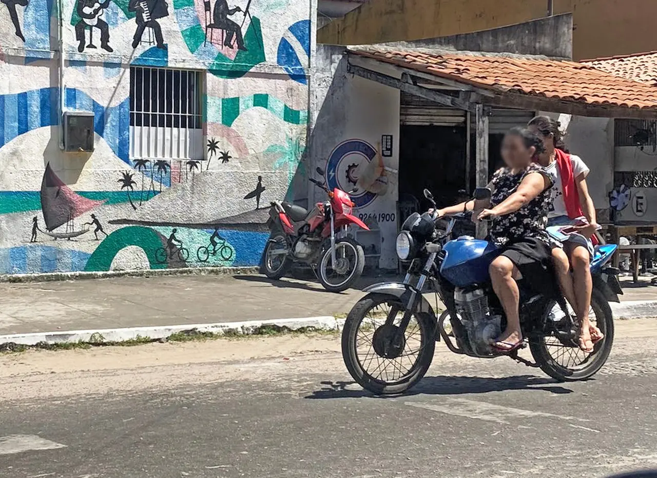 Valor da multa para pilotar sem capacete