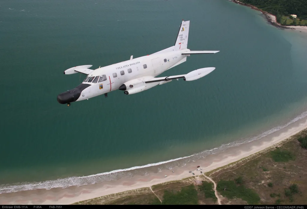 Avião deste modelo caiu a cerca de 30 km de distância do Porto do Mucuripe
