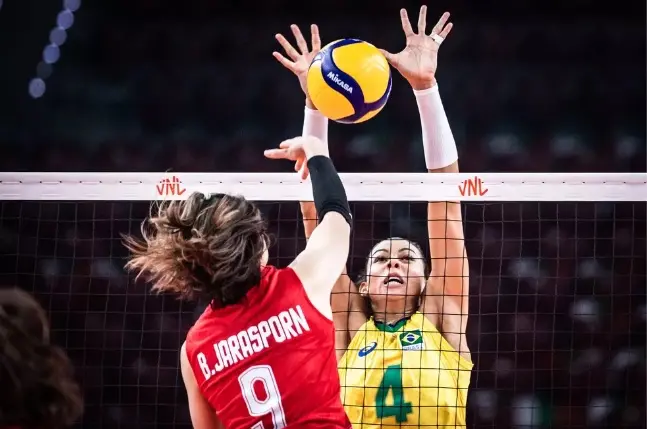 Carol foi a recordista de bloqueios na última Liga das Nações