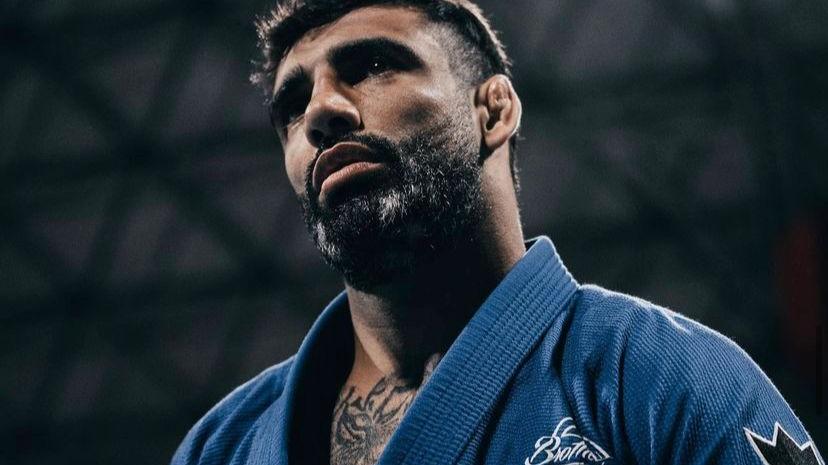 Leandro Lo, campeão mundial de jiu-jítsu, morre após ser baleado durante  show