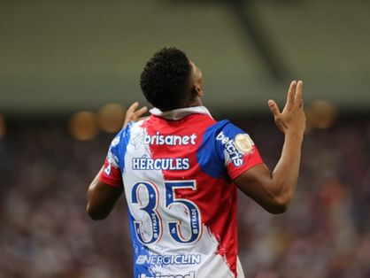 Hércules comemora gol pelo Fortaleza