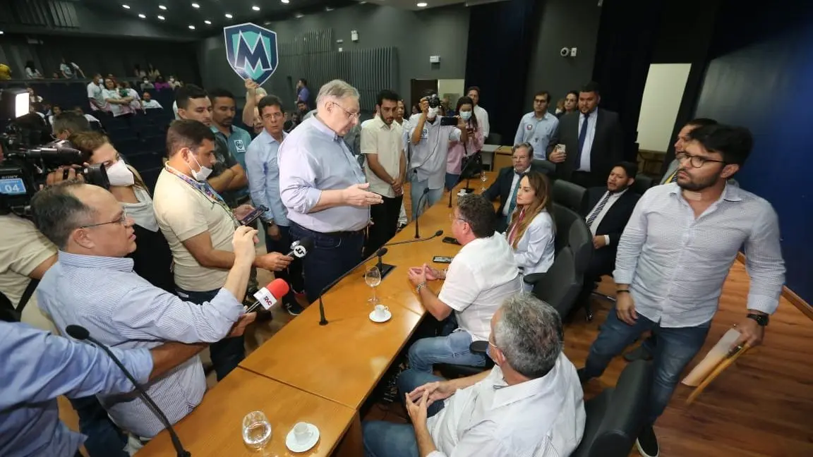 apoio de partidos ao candidato Roberto Cláudio nas eleições de 2022