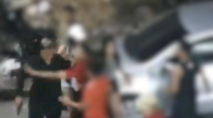 Trecho de vídeo que flagra homem armado em festa em Fortaleza