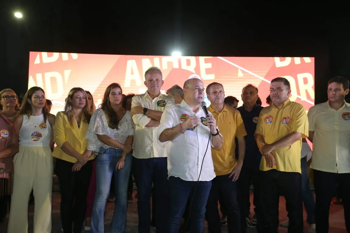 O candidato do PDT cumpriu agenda de campanha em Fortaleza