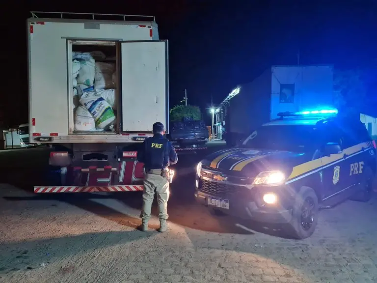 Apreensão de carga de camarão em Ipaumirim pela Polícia Rodoviária Federal