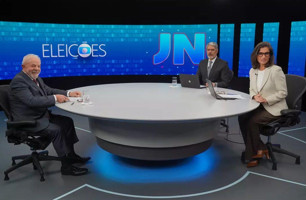 Cenário da entrevista dos candidatos das eleições no jornal nacional com Lula